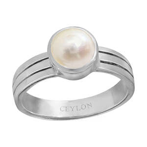Anillo de Plata Impresionante con Perla Moti del Mar del Sur de Ceilán de 3.9 ct/4.25 ratti, Colección de Anillos de Perlas Elegantes - Product Image 1