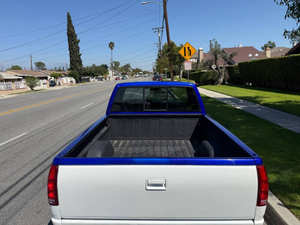 Camioneta GMC Sierra 1500 SLE de 1991 Usada, Grado Industrial, con Soporte Personalizado OEM - Product Image 4