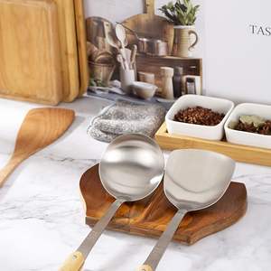 Porte-cuillère double pour dessus de cuisinière Porte-cuillère en bois fait à la main pour cuisine Porte-cuillère en bois pour comptoir de cuisine avec antidérapant - Product Image 6