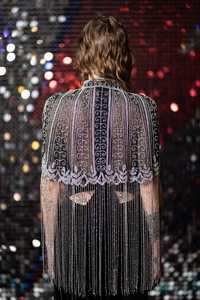 Cape élégante avec des brins perlés Cape à paillettes pour les célébrations des festivals Se fixe au cou avec un beau logo au dos - Product Image 2