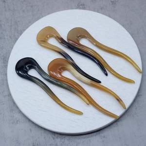 Accesorios de joyería para el cabello de moda para mujer hechos a mano con cuerno de búfalo y resina en venta - Product Image 1