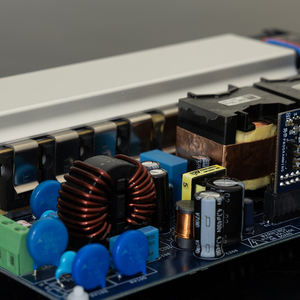 Montaje de PCB de vía rápida Placa PCBA PTH completa Servicio OEM EMS Servicio personalizado automotriz Hecho en Italia Calidad Premium - Product Image 5