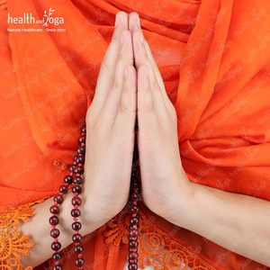 HealthAndYoga Rosewood oración Mala con borla y bolsa de terciopelo anudado a mano 108 + 1 cuentas - Product Image 3