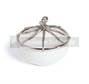 ชามเสิร์ฟอะลูมิเนียมขัดเงาสีทองลายจุดขอบ ทนความร้อน สำหรับใช้ในบ้านหรืองานแต่งงาน จาก Millenium Handicrafts India - Product Image 3