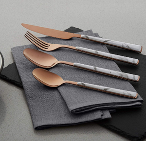 Couverts en acier inoxydable de qualité supérieure, ensemble de couverts en métal argenté élégant pour la cuisine - Product Image 5