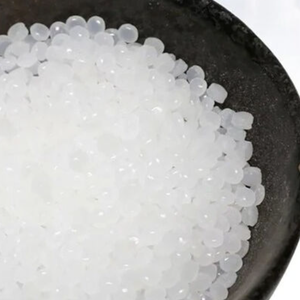 เม็ดพลาสติก PVC SG5 สำหรับท่อร้อยสายไฟฟ้าชนิดกลวง คุณภาพสูง ไหลลื่น วัตถุดิบเกรดบริสุทธิ์จากเยอรมนี - Product Image 2