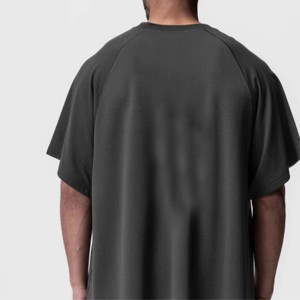 Camiseta elegante de manga raglán para hombre con tela suave para uso activo e informal - Product Image 6