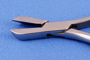 Forceps à os Liston 14cm-22cm à double ressort Rongeur Instrument orthopédique Instrument de maintien des os par MayoMed - Product Image 4