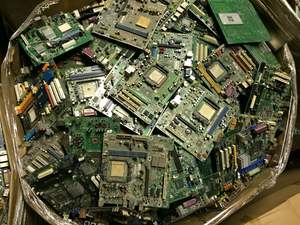 Fourniture en gros de ferraille de carte mère d'ordinateur d'occasion pour le recyclage - Product Image 2