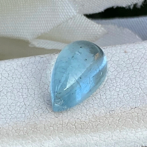 Pierre Cabochon en forme de poire de couleur supérieure en aigue-marine naturelle de 3.06 carats avec une pierre précieuse en vrac de bon lustre pour la fabrication de bijoux - Product Image 1