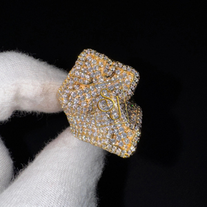 Vente en gros d'anneaux pour hommes personnalisés en argent massif 925 pavé de diamants moissanite plaqué or, croix glacée, bling bling pour rappeurs hip hop - Product Image 1