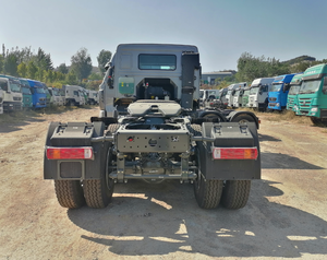 Camión Tractor HOWO 6x4 de 10 Ruedas con Transmisión Automática de Segunda Mano, de Alta Calidad y Auténtico, con 3 Años de Garantía AE - Product Image 2