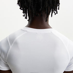 T-shirt de performance athlétique, vente en gros en Chine, t-shirt ajusté pour hommes - Product Image 2