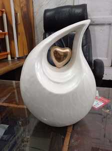 Meilleures ventes Urnes funéraires pour adultes en forme de larme blanche avec cœur doré Urnes pour adultes en métal et aluminium pour cendres à bas prix - Product Image 2