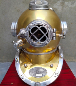 Casco de Buceo Antiguo Hecho a Mano, de Alta Calidad, para Buceo Marino e Ingeniería Subacuática - Product Image 1
