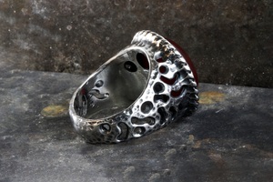 Bague en argent sterling de style ottoman turc avec agate rouge plaquée rhodium, faite à la main, cadeau de fiançailles, de mariage ou de fête pour homme et femme - Product Image 3