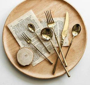 Juego de cubiertos de acero inoxidable asequible adecuado para uso doméstico restaurantes cafés hoteles y necesidades de catering profesional - Product Image 4