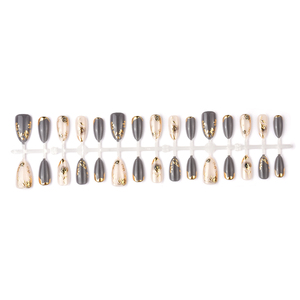 Juego <span class=keywords><strong>de</strong></span> 30 <span class=keywords><strong>Uñas</strong></span> Postizas <span class=keywords><strong>de</strong></span> Alta Gama <span class=keywords><strong>con</strong></span> Diseño <span class=keywords><strong>de</strong></span> Rosa Negra Dorada y <span class=keywords><strong>Flores</strong></span> Pintadas - Product Image 6