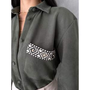 Ensembles de costumes en daim pour femmes, chemises confortables et élégantes, vente en gros - Product Image 5