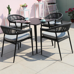 Juego de Comedor Moderno de Aluminio para Exteriores de 4 Piezas con Mesa de Centro y Sillas de Cuerda para Uso en Almacenes - Product Image 5
