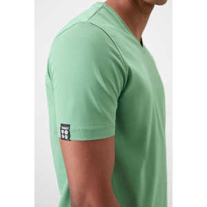เสื้อยืดคอกลมทรงมาตรฐานสำหรับผู้ชาย Tommylife Wholesale รุ่น 87912 สีเขียวพาสเทล - PASTEL GREEN - Product Image 4