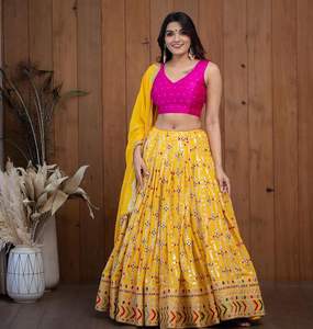 Lehenga Choli indien prêt-à-porter en georgette avec dupatta, broderie avec sequins, tenue de soirée, Haldi Lehngha Choli - Product Image 1