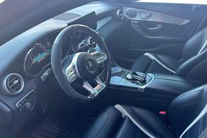 Mercedes-AMG C63 S Sedan d'occasion haut de gamme 2021, environ 21 800 milles, V8 biturbo de 503 ch - Product Image 4