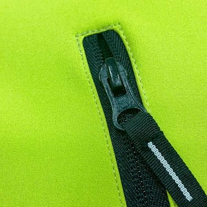 Chaqueta de Invierno Unisex de Alta Calidad, Cómoda, de Lona y Softshell, con Capucha, Verde Claro, Impermeable, Cortavientos, Transpirable y Acolchada - Product Image 4