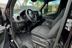 Mercedes-Benz Sprinter 3500 2021, 3,0 L Turbodiesel V6, Propulsion arrière, Boîte automatique 7 vitesses, Monospace - Product Image 2