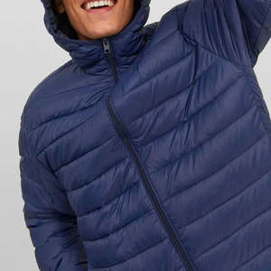 Veste matelassée épaisse à capuche de créateur surdimensionnée en duvet de bulle d'hiver noire personnalisée pour homme, veste gonflante brillante - Product Image 6