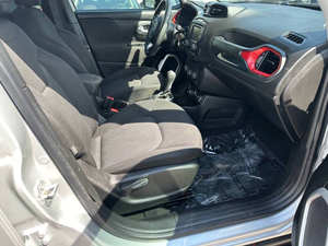 Usado 2019 J * EEP Renegade Sport - Product Image 4