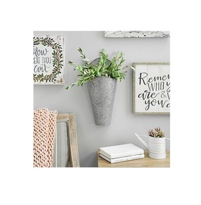 Juego de 2 macetas y jardineras de diseño lujoso Diseño de aspecto atractivo Macetas y macetas colgantes de pared modernas Exhibición de flores - Product Image 5