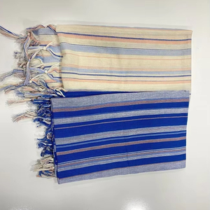Foulards Pareo pour femmes en coton 100% pur, designs personnalisables, tailles variées, impression numérique, style européen et américain, doux pour la peau - Product Image 1
