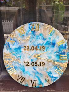 Horloge murale en résine époxy Restaurant et logo personnalisé Décoration intérieure Horloge murale en bois et résine par Tayyab Handicrafts - Product Image 2