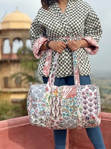 Manufacturer and Wholesaler Customized <b>Quilted</b> Duffle Bag Floral Weekender with Embroidery Fashion Style Canvas Zipper Closure - Product Image 4