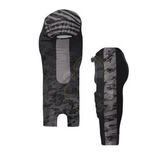 Conjunto de Uniforme de Fútbol Americano para Hombre, Camiseta Negra de Camuflaje con Número 23, Cuello en V Sublimado, Manga Corta, Ajuste Atlético que Absorbe la Humedad - Product Image 3