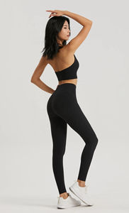 สปอร์ตบราสำหรับผู้หญิงระดับพรีเมียม ออกแบบด้วยวัสดุที่ระบายอากาศได้ดี ให้การยึดเกาะที่มั่นคง รองรับการออกกำลังกายและโยคะอย่างสบาย - Product Image 5