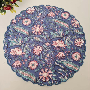 Ensemble de serviettes en coton à fleurs bleu aqua modernes, broderie de bord de pétoncle réutilisable, imprimé doux pour la maison, pendaison de crémaillère, cadeau de mariage - Product Image 1