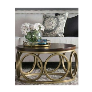 Table basse ronde moderne en laiton avec dessus en marbre Meuble design sophistiqué pour la maison, le salon et les bureaux - Product Image 2