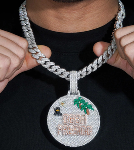 925 Pendentif en diamant Moissanite de forme ronde en argent volé - Product Image 2