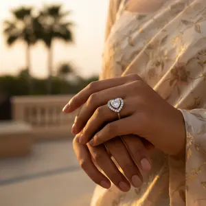 Anillo de Plata 925 con Halo de Corazón y Moissanita, Simulante de Diamante, Anillo de Regalo - Product Image 2