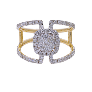 Bague en or jaune 14 carats avec coussin et diamants à large tige fendue avec diamants de taille ronde en serti de broches pavées - Product Image 1
