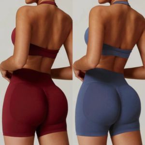 Conjunto de entrenamiento de gimnasio de 2 piezas con patrón sólido informal para mujer, pantalones cortos de impacto sin costuras y Sujetador deportivo transpirable, ajustado con cuello Halter para otoño - Product Image 2