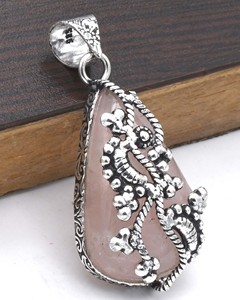 สร้อยคอทองเหลืองวินเทจของผู้หญิงพร้อมจี้พลอยโรสควอตซ์แฟชั่นคริสเตียนธรรมชาติที่กำลังมาแรงสำหรับงานปาร์ตี้ - Product Image 1