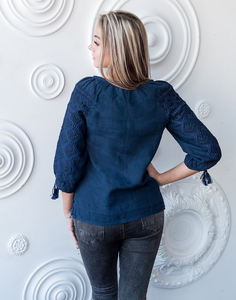 Día de San Valentín especial romántico rojo bohemio diseñador informal Top mujeres superventas moderno ucraniano bordado campana manga satén - Product Image 4