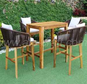 Summer Edition (Estilo 6) Juego de muebles de exterior 2 sillas y mesa de madera de acacia Marco de aluminio Mimbre Ratán Diseño moderno - Product Image 1