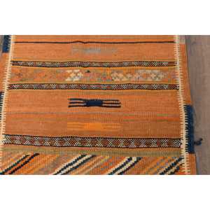 Alfombra Turca Vintage de Patchwork de 2.5x10.1 pies, Kilim Ecológico de Lana Naranja con Base de Látex - Product Image 3