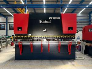 Presse plieuse CNC de qualité industrielle la plus vendue avec une construction robuste et des caractéristiques de sécurité améliorées disponibles au prix d'exportation - Product Image 4