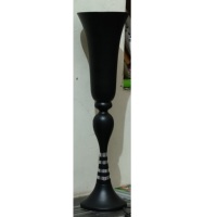 Vase à fleurs de mariage en métal de table de forme ronde enduite de noir fait à la main avec de haute qualité et finition pour les réceptions hôpital café