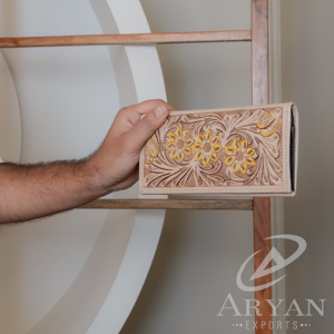 กระเป๋าหนังยาวของผู้ชายแกะสลักด้วยมือสไตล์ตะวันตกแฟชั่นขายดีมีที่ใส่เงินสดรูปดอกไม้สีเขียวของขวัญสำหรับผู้ชาย - Product Image 2